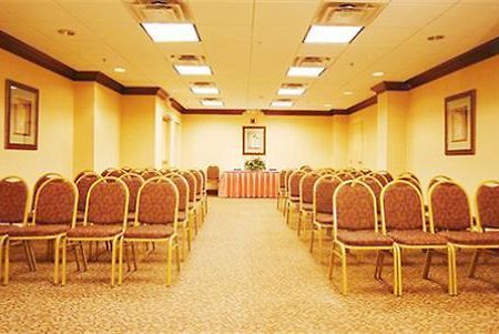 Holiday Inn Express 워터베리 시설 사진